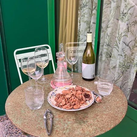 A Montparnasse - 2p-1br * Париж